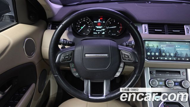Land Rover Range Rover Evoque 2017 — photo 13