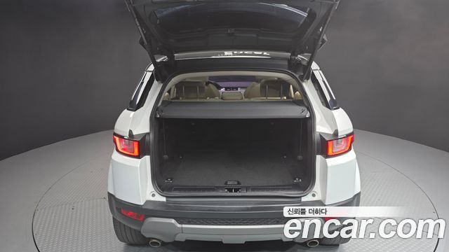 Land Rover Range Rover Evoque 2017 — photo 20