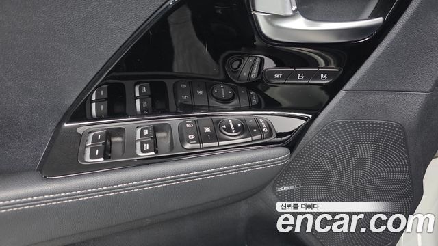 Kia Niro 2019 — photo 11