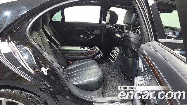Mercedes-Benz S-Class 2018 — photo 12