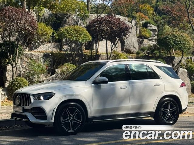 Mercedes-Benz GLE-Class 2021 — photo 2