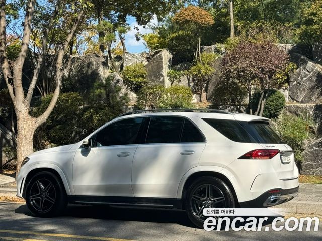 Mercedes-Benz GLE-Class 2021 — photo 4