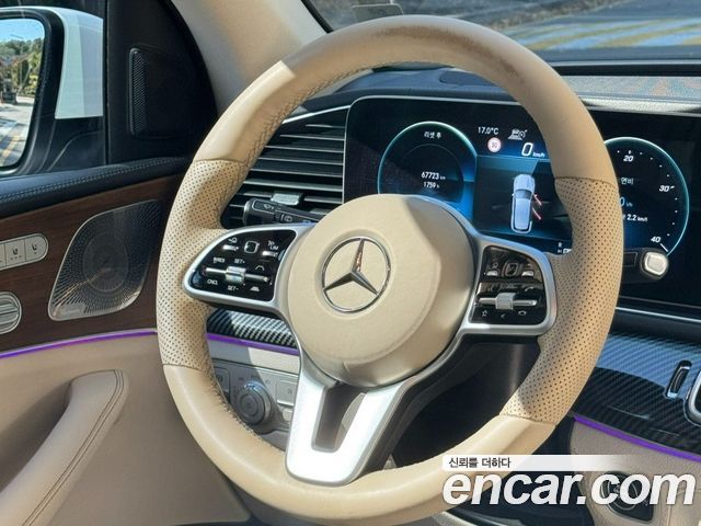 Mercedes-Benz GLE-Class 2021 — photo 9