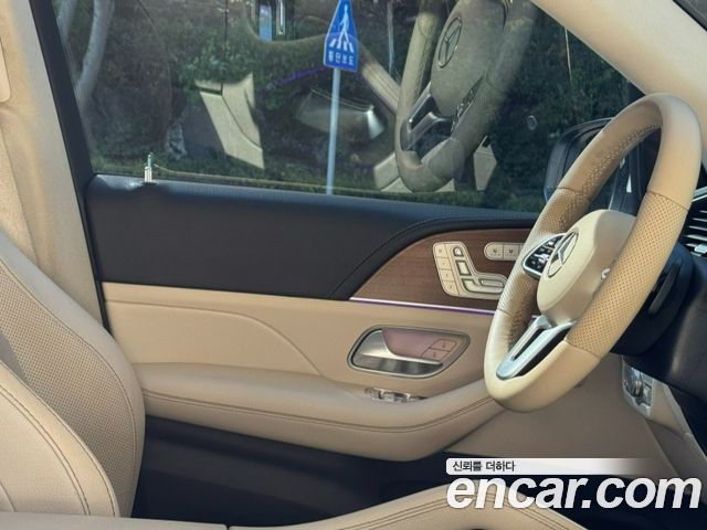 Mercedes-Benz GLE-Class 2021 — photo 18