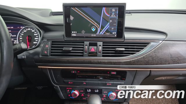 Audi A6 2018 — photo 14