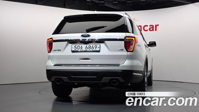 Ford Explorer 2018 — photo 4