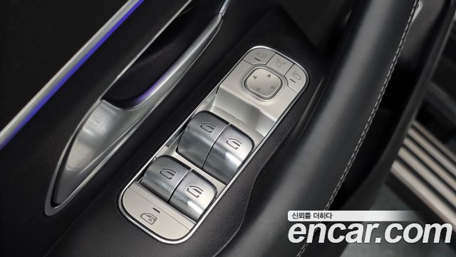Mercedes-Benz GLS-Class 2021 — photo 20