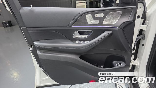 Mercedes-Benz GLS-Class 2021 — photo 14