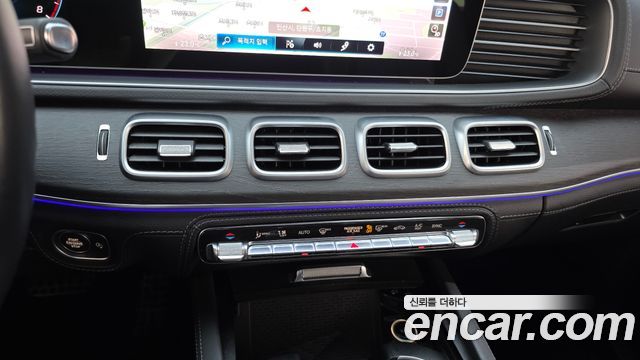 Mercedes-Benz GLS-Class 2021 — photo 31