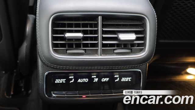 Mercedes-Benz GLS-Class 2021 — photo 37