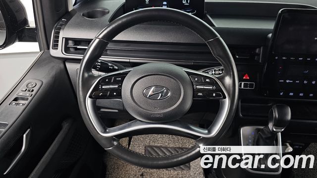 Hyundai Staria 2023 — photo 19