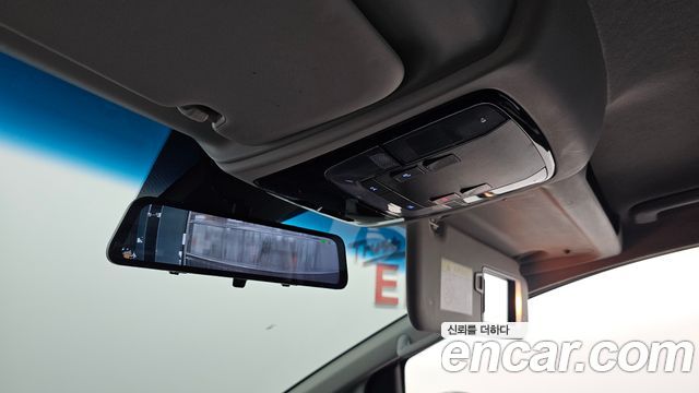 Hyundai Staria 2023 — photo 23