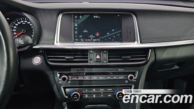 Kia K5 2019 — photo 22