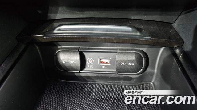 Kia K5 2019 — photo 26