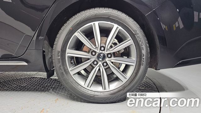 Kia K5 2019 — photo 7