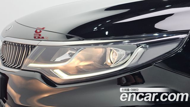 Kia K5 2019 — photo 8
