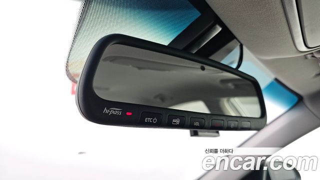 Kia K5 2019 — photo 28