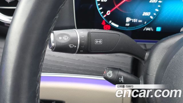 Mercedes-Benz E-Class 2022 — photo 22