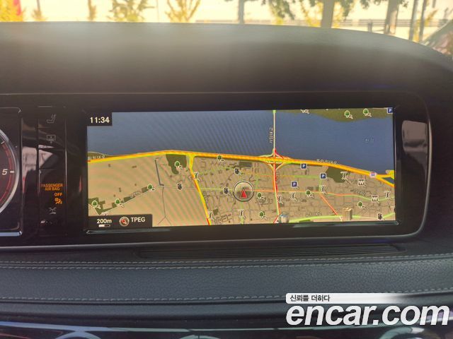 Mercedes-Benz S-Class 2015 — photo 17