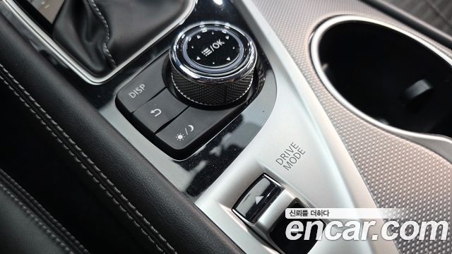 Infiniti Q50 2018 — photo 29
