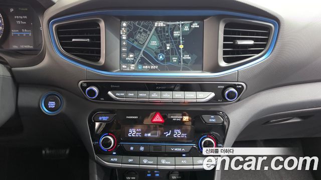 Hyundai Ioniq 2016 — photo 19