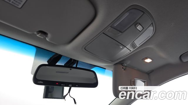 Hyundai Ioniq 2016 — photo 24