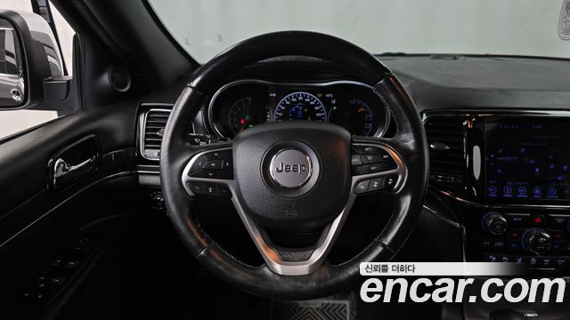 Jeep Cherokee 2019 — photo 13