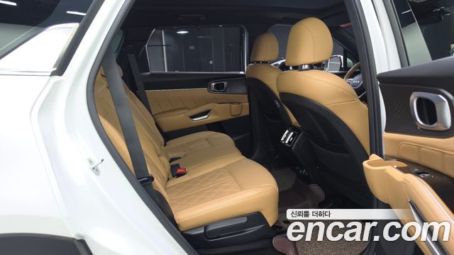 Kia Sorento 2023 — photo 17