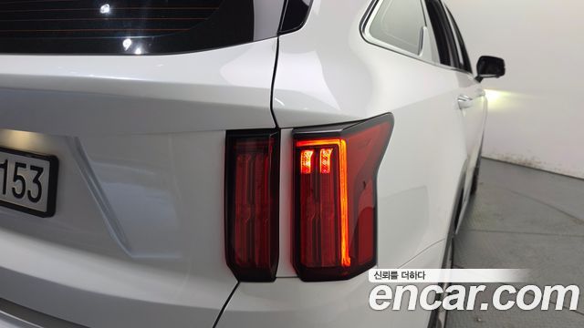 Kia Sorento 2023 — photo 9