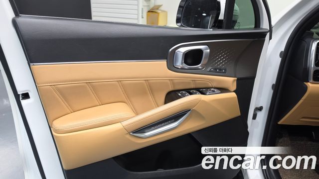 Kia Sorento 2023 — photo 14