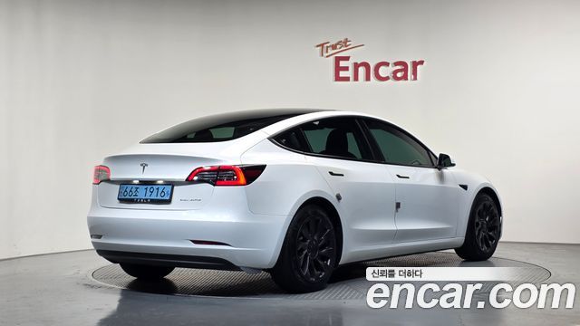 Tesla Model 3 2021 — photo 2