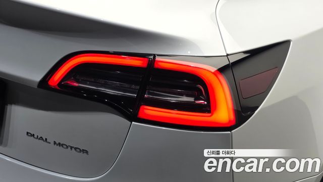 Tesla Model 3 2021 — photo 9