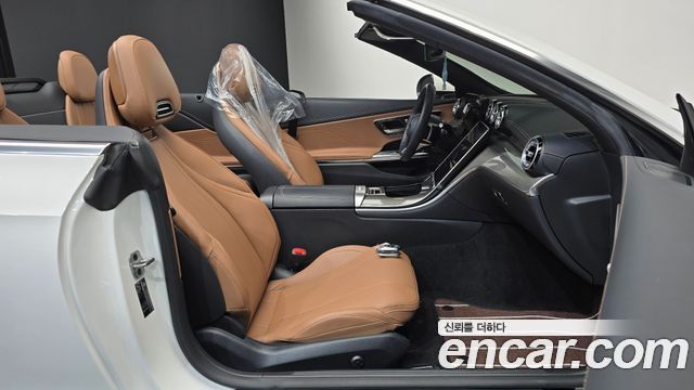 Mercedes-Benz CLE-Class 2024 — photo 16