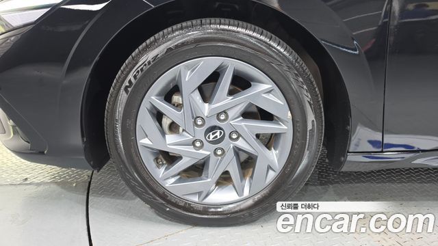Hyundai AVANTE 2024 — photo 5