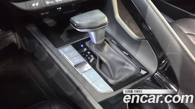 Hyundai AVANTE 2024 — photo 9