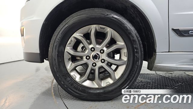 KG Mobility KORANDO 2015 — photo 5