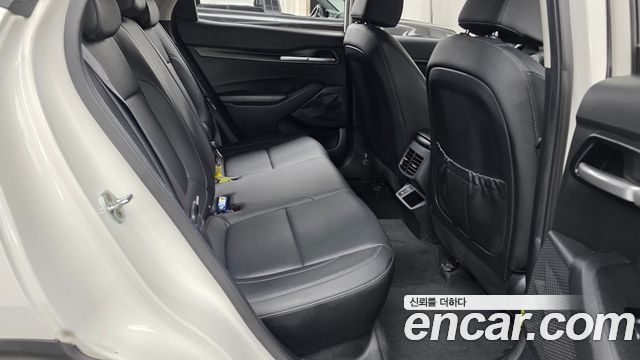 Kia Seltos 2023 — photo 12