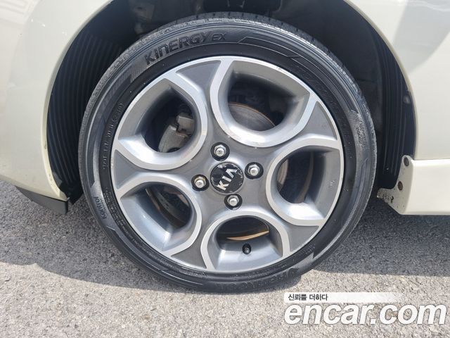 Kia morning 2012 — photo 17