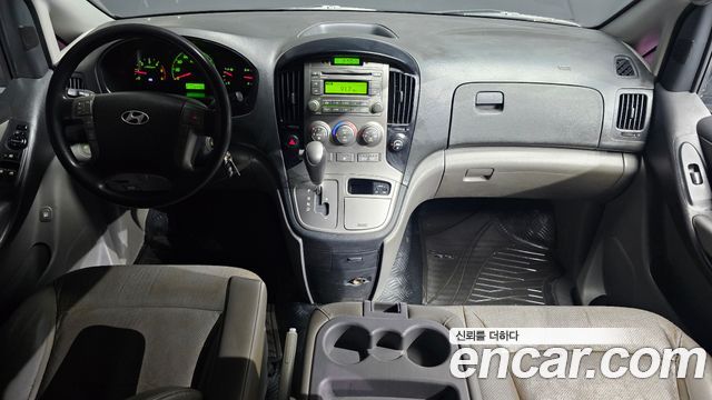 Hyundai Starex 2016 — photo 7