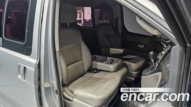 Hyundai Starex 2016 — photo 12
