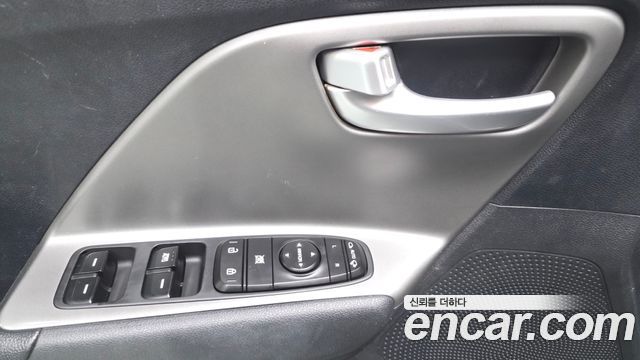 Kia Niro 2023 — photo 27