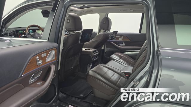 Mercedes-Benz GLS-Class 2021 — photo 18
