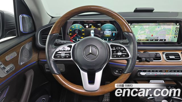 Mercedes-Benz GLS-Class 2021 — photo 20