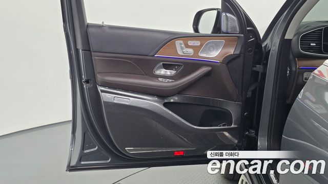 Mercedes-Benz GLS-Class 2021 — photo 14