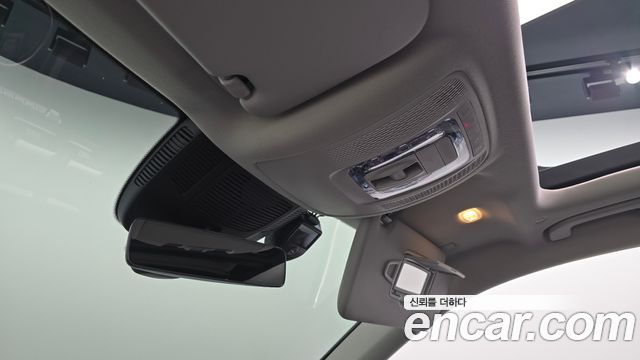 Mercedes-Benz GLS-Class 2021 — photo 28