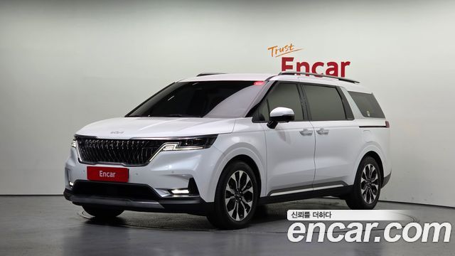 Kia Canival 2021 — photo 1