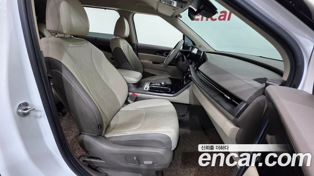 Kia Canival 2021 — photo 10
