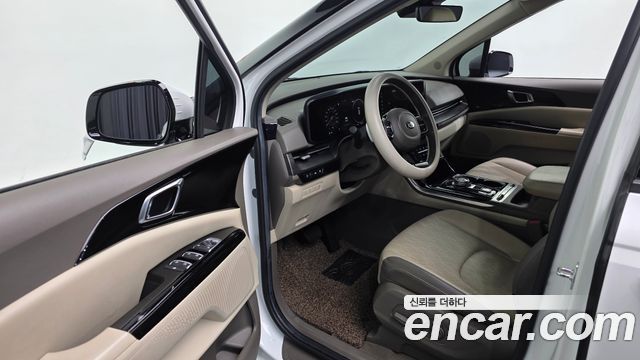 Kia Canival 2021 — photo 11