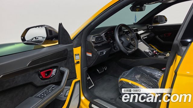 Lamborghini Urus 2024 — photo 10