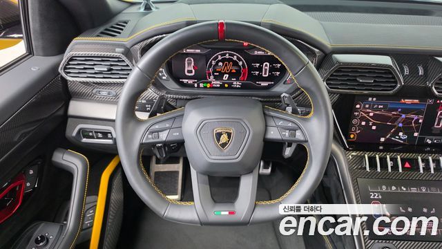 Lamborghini Urus 2024 — photo 13